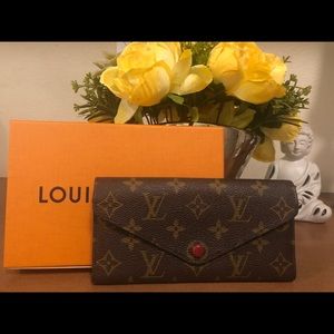 SOLD‼️Joséphine LV Wallet